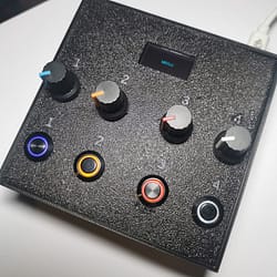 FourFour BT – Compact Control, Full-Spectrum Creativity